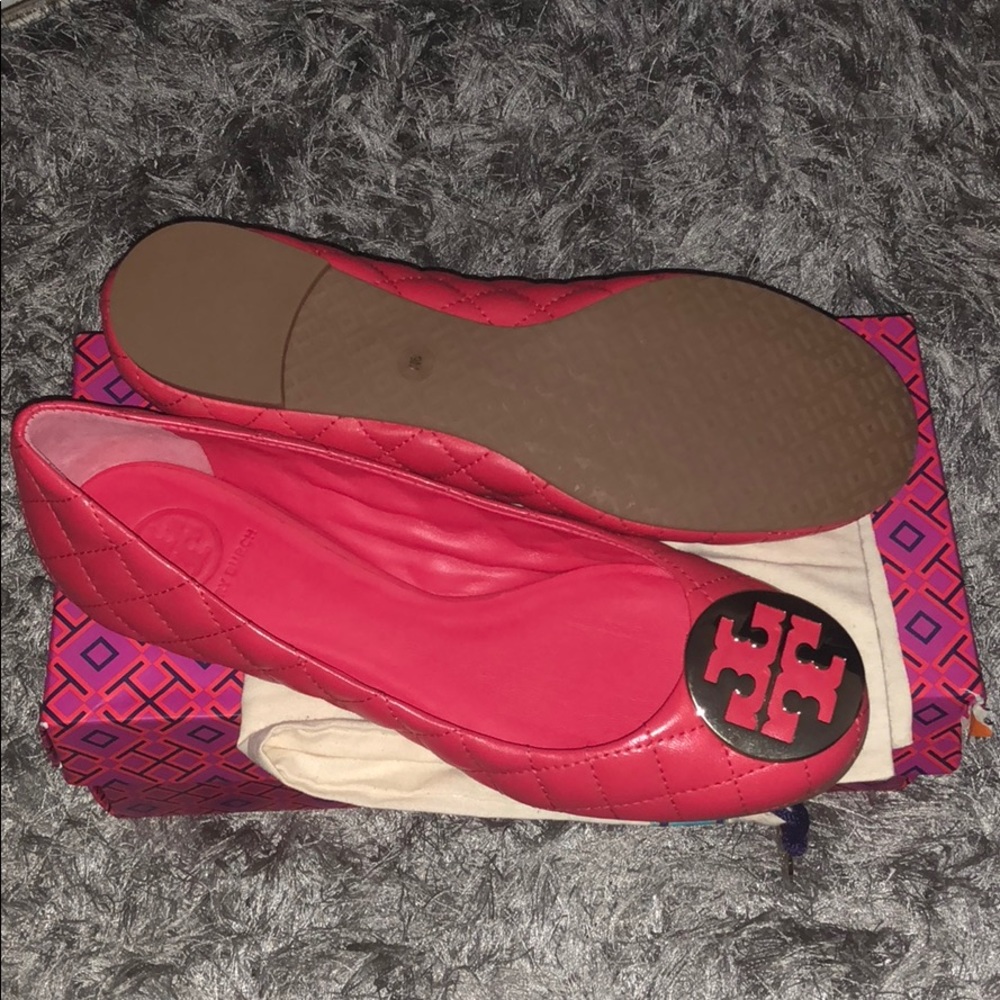 Flats Women